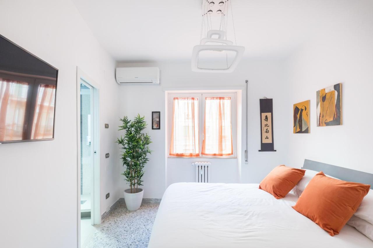 Amoretti Apartment, 6 persone, 3 camere, 2 bagni, balcone, Wi-Fi, Metro B Monti Tiburtini Roma Esterno foto
