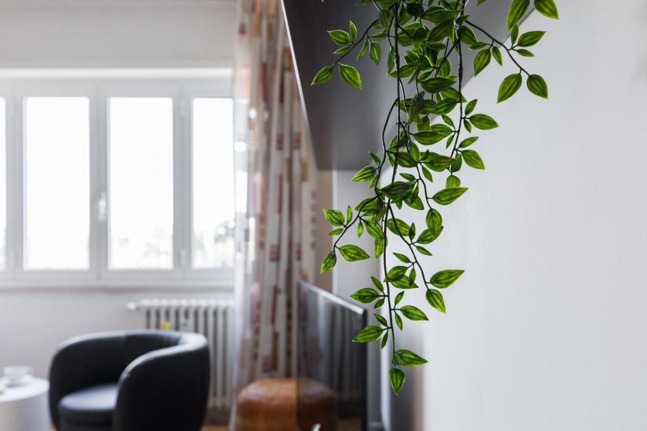 Amoretti Apartment, 6 persone, 3 camere, 2 bagni, balcone, Wi-Fi, Metro B Monti Tiburtini Roma Esterno foto