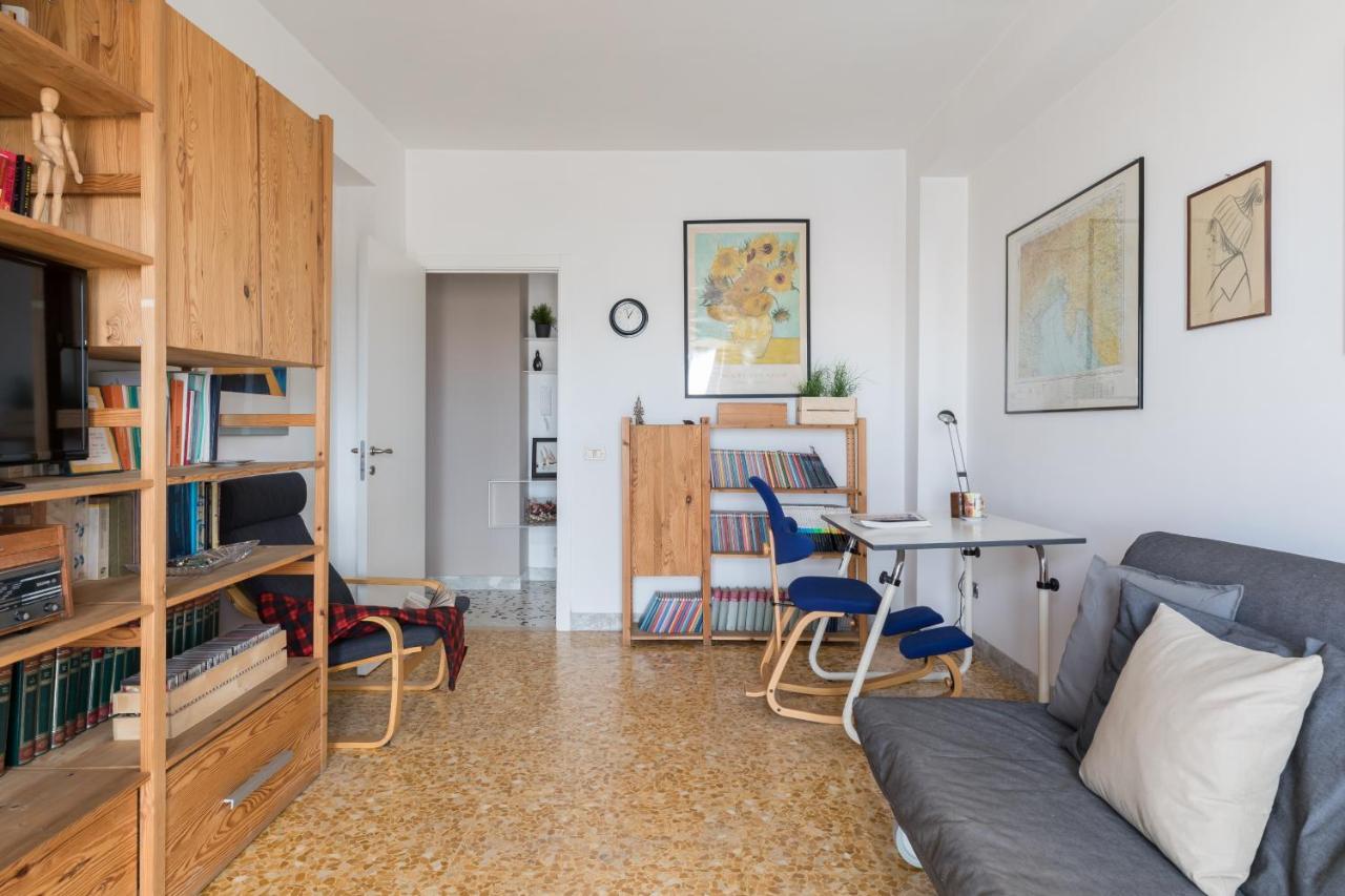 Amoretti Apartment, 6 persone, 3 camere, 2 bagni, balcone, Wi-Fi, Metro B Monti Tiburtini Roma Esterno foto