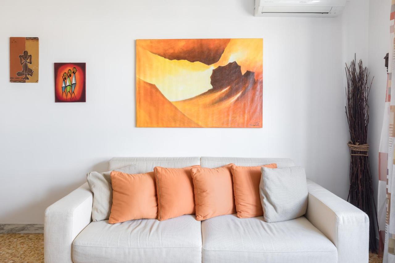 Amoretti Apartment, 6 persone, 3 camere, 2 bagni, balcone, Wi-Fi, Metro B Monti Tiburtini Roma Esterno foto