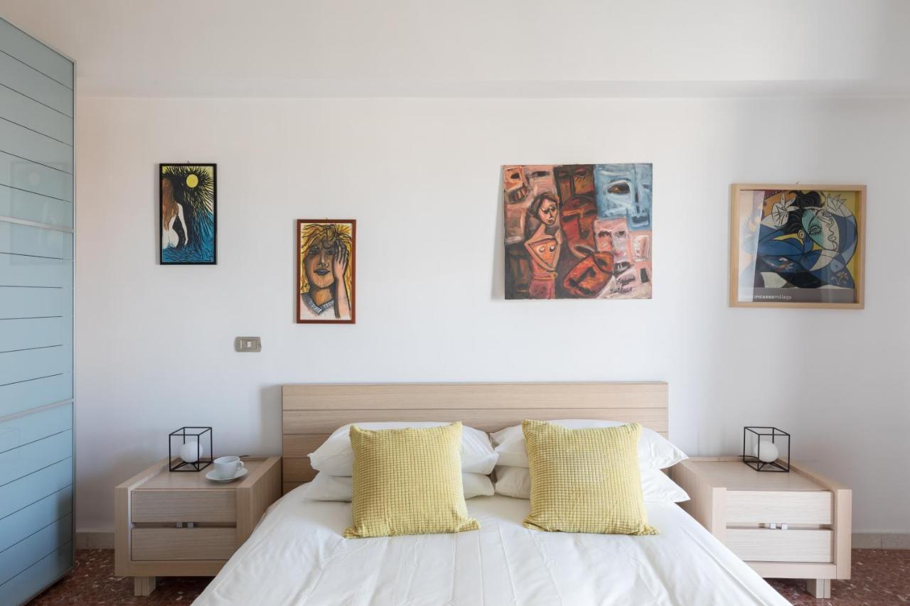 Amoretti Apartment, 6 persone, 3 camere, 2 bagni, balcone, Wi-Fi, Metro B Monti Tiburtini Roma Esterno foto