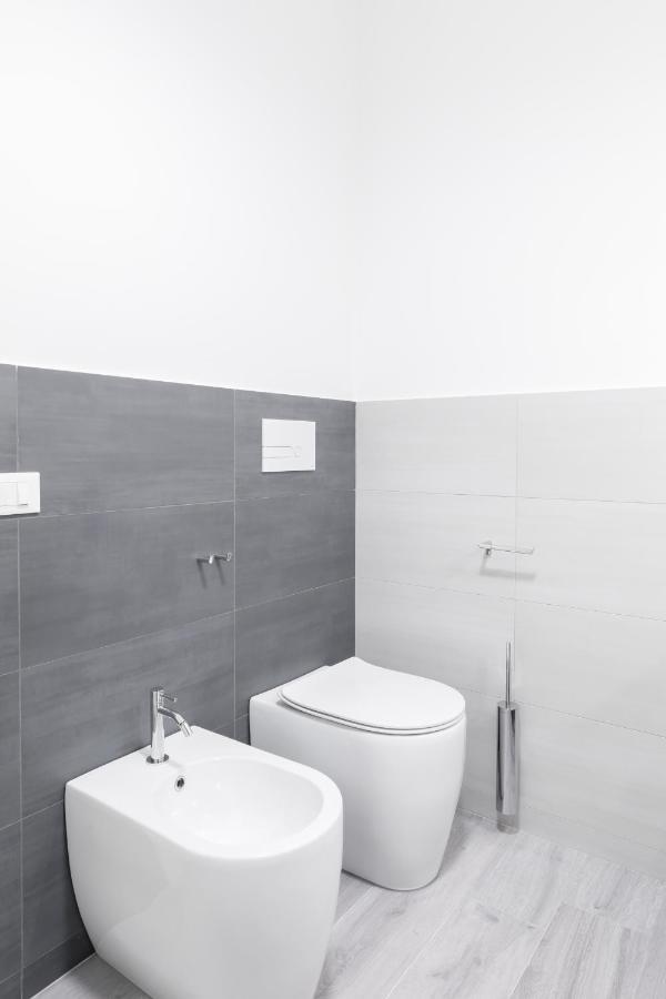 Amoretti Apartment, 6 persone, 3 camere, 2 bagni, balcone, Wi-Fi, Metro B Monti Tiburtini Roma Esterno foto